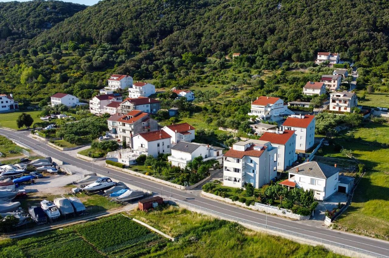 Apartman Belisima Deluxe سوبيتارسكا دراغا المظهر الخارجي الصورة