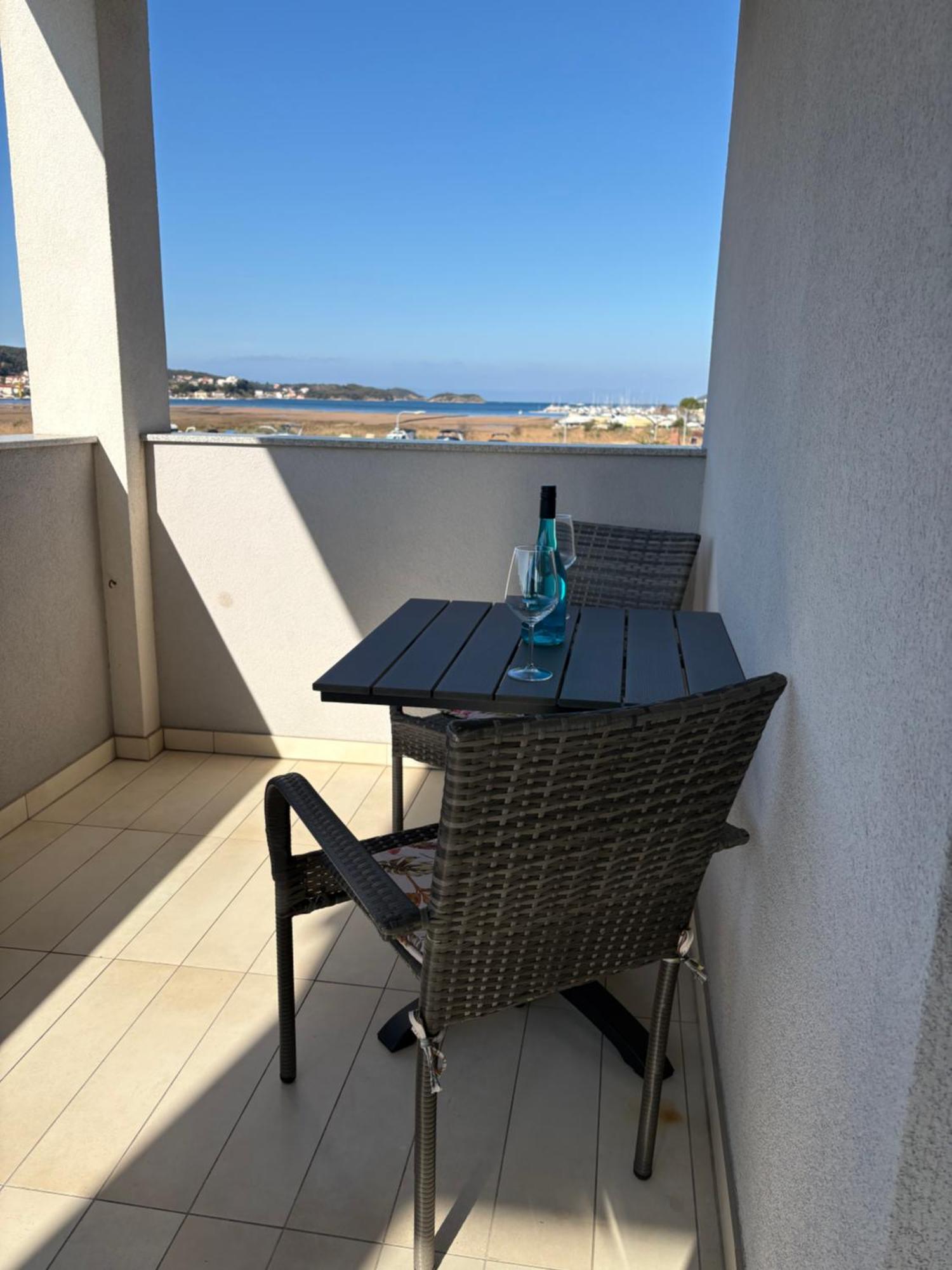 Apartman Belisima Deluxe سوبيتارسكا دراغا المظهر الخارجي الصورة